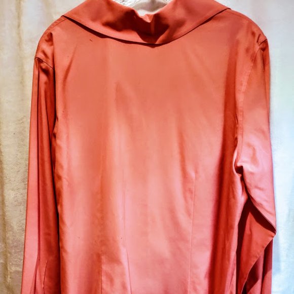 Talbots NWOT Pale Peach Long Sleeve Button Down Blouse Spread Collar - Picture 4 of 9